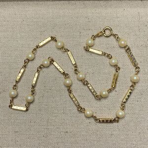 💛 Vintage Gold Tone Bar & Faux Pearl Necklace